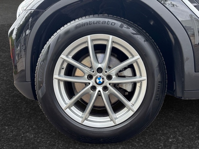 BMW X3 xDrive20d color Negro. Año 2022. 140KW(190CV). Diésel. En concesionario Albamocion S.L. ALBACETE de Albacete