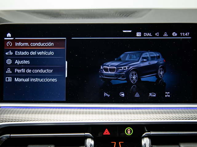 BMW X5 xDrive30d color Negro. Año 2019. 195KW(265CV). Diésel. En concesionario BMW Fuenteolid Valladolid de Valladolid