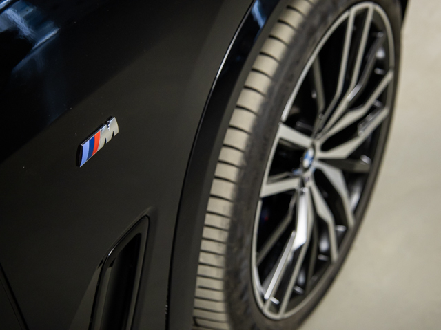 BMW X5 xDrive30d color Negro. Año 2019. 195KW(265CV). Diésel. En concesionario BMW Fuenteolid Valladolid de Valladolid
