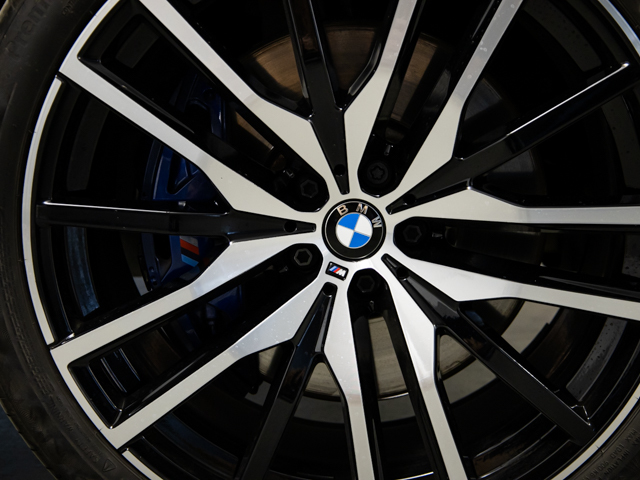 BMW X5 xDrive30d color Negro. Año 2019. 195KW(265CV). Diésel. En concesionario BMW Fuenteolid Valladolid de Valladolid