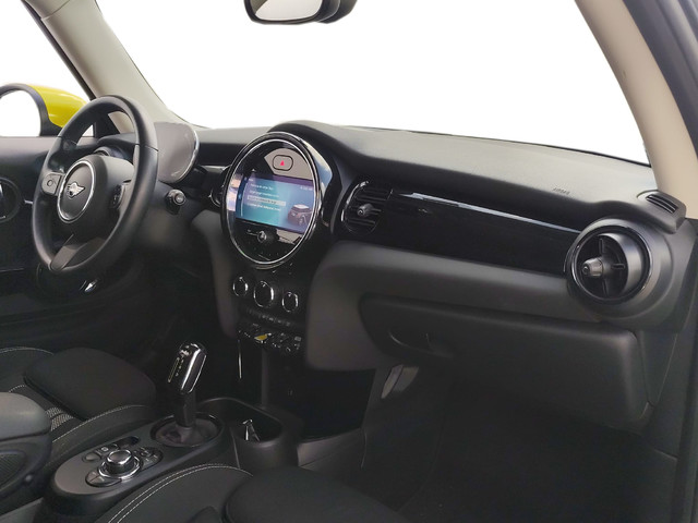 fotoG 7 del MINI MINI 3 Puertas Cooper SE 135 kW (184 CV) 184cv Eléctrico del 2022 en Madrid