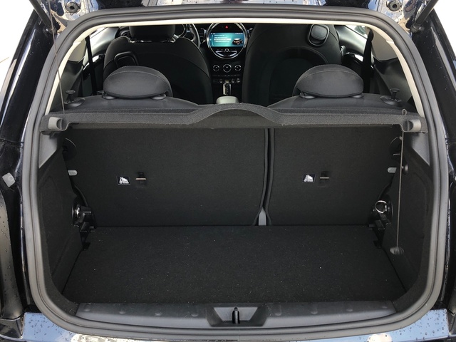 fotoG 18 del MINI MINI 3 Puertas Cooper SE 135 kW (184 CV) 184cv Eléctrico del 2022 en Madrid