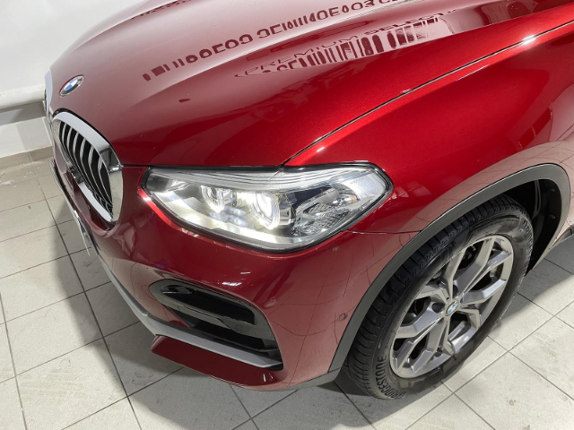 BMW X4 xDrive20d color Rojo. Año 2020. 140KW(190CV). Diésel. En concesionario Hispamovil, Torrevieja de Alicante