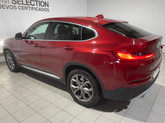BMW X4 xDrive20d color Rojo. Año 2020. 140KW(190CV). Diésel. En concesionario Hispamovil, Torrevieja de Alicante