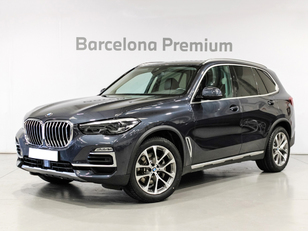 Fotos de BMW X5 xDrive30d color Gris. Año 2019. 195KW(265CV). Diésel. En concesionario Barcelona Premium -- GRAN VIA de Barcelona