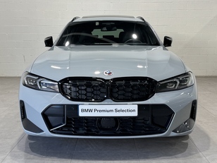 Fotos de BMW Serie 3 M340i Touring color Gris. Año 2022. 275KW(374CV). Gasolina. En concesionario Motor Munich - Terrassa - VO de Barcelona
