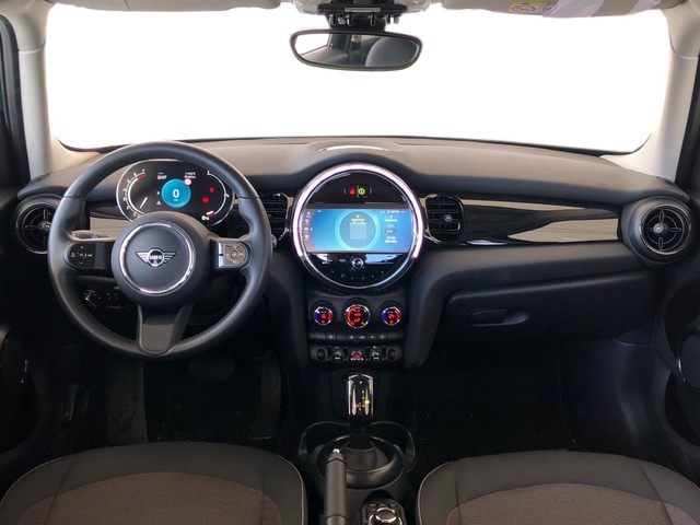 fotoG 6 del MINI MINI 5 Puertas Cooper 100 kW (136 CV) 136cv Gasolina del 2024 en Madrid