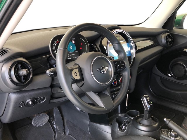 fotoG 12 del MINI MINI 5 Puertas Cooper 100 kW (136 CV) 136cv Gasolina del 2024 en Madrid
