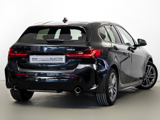 BMW Serie 1 118d color Negro. Año 2024. 110KW(150CV). Diésel. En concesionario BMW Fuenteolid Valladolid de Valladolid