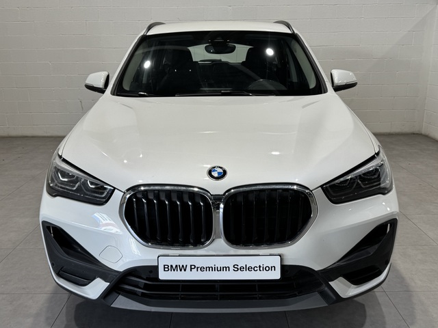 BMW X1 sDrive18i color Blanco. Año 2020. 103KW(140CV). Gasolina. En concesionario MOTOR MUNICH S.A.U  - Terrassa de Barcelona