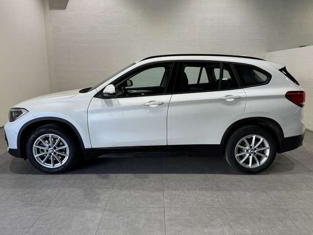 BMW X1 sDrive18i color Blanco. Año 2020. 103KW(140CV). Gasolina. En concesionario MOTOR MUNICH S.A.U  - Terrassa de Barcelona