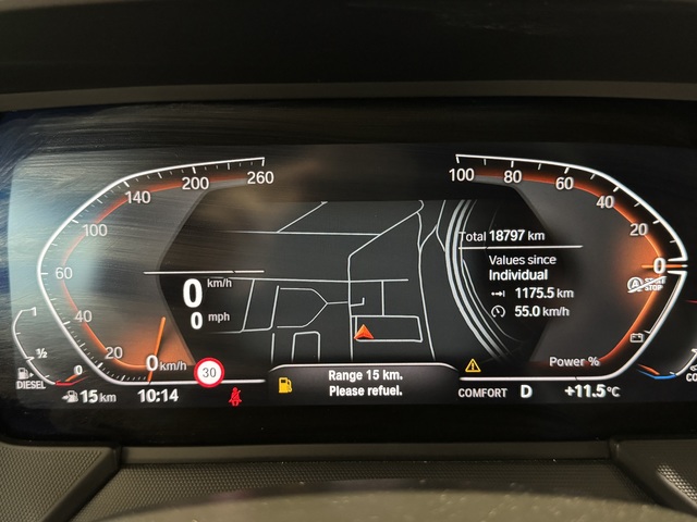 BMW Serie 1 118d color Gris. Año 2024. 110KW(150CV). Diésel. En concesionario MOTOR MUNICH S.A.U  - Terrassa de Barcelona