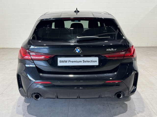 BMW Serie 1 118d color Negro. Año 2024. 110KW(150CV). Diésel. En concesionario Motor Munich - Terrassa - VO de Barcelona