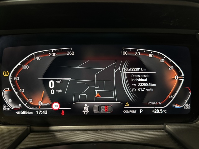 BMW Serie 1 118d color Negro. Año 2024. 110KW(150CV). Diésel. En concesionario Motor Munich - Terrassa - VO de Barcelona