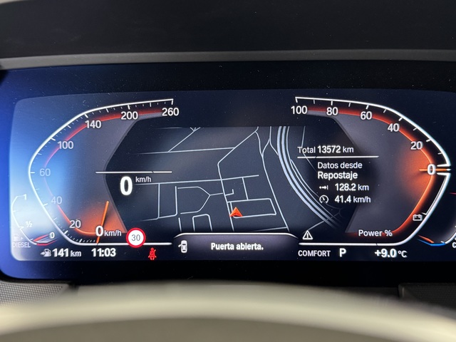 BMW Serie 1 118d color Gris. Año 2023. 110KW(150CV). Diésel. En concesionario MOTOR MUNICH S.A.U  - Terrassa de Barcelona