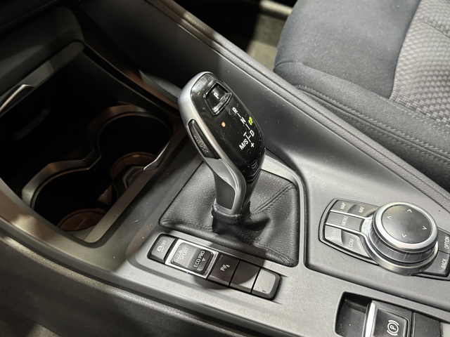 BMW X1 sDrive18i color Blanco. Año 2019. 103KW(140CV). Gasolina. En concesionario Motor Munich - Terrassa - VO de Barcelona