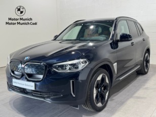 Fotos de BMW iX3 iX3 color Negro. Año 2021. 210KW(286CV). Eléctrico. En concesionario MOTOR MUNICH S.A.U  - Terrassa de Barcelona