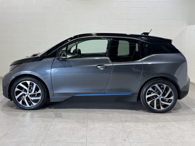 BMW i3 120Ah color Gris. Año 2022. 125KW(170CV). Eléctrico. En concesionario MOTOR MUNICH S.A.U  - Terrassa de Barcelona