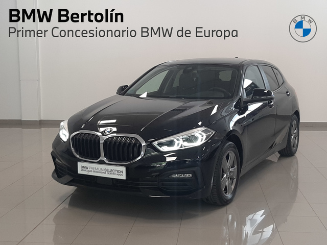 BMW Serie 1 118i color Negro. Año 2021. 103KW(140CV). Gasolina. En concesionario Automoviles Bertolin, S.L. de Valencia