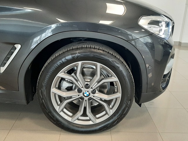 BMW X3 xDrive20d color Gris. Año 2020. 140KW(190CV). Diésel. En concesionario Automoviles Bertolin, S.L. de Valencia