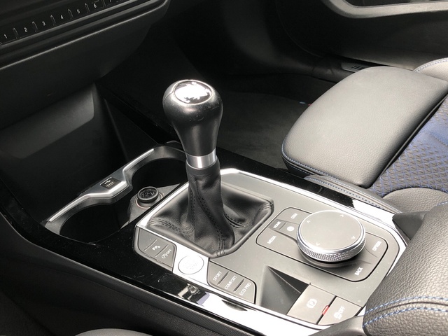 BMW Serie 1 118d color Blanco. Año 2020. 110KW(150CV). Diésel. En concesionario Auto Premier, S.A. - ALCALÁ DE HENARES de Madrid