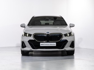 Fotos de BMW i5 eDrive40 color Blanco. Año 2025. 250KW(340CV). Eléctrico. En concesionario Oliva Motor Girona de Girona