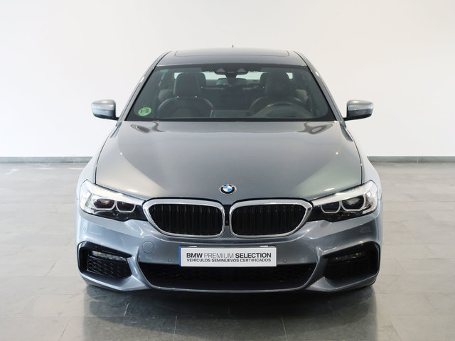 BMW Serie 5 540i color Azul. Año 2019. 250KW(340CV). Gasolina. En concesionario Autogal de Ourense