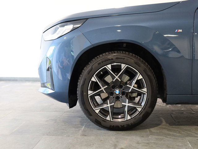 BMW X3 xDrive20d color Azul. Año 2024. 145KW(197CV). Diésel. En concesionario Autogal de Ourense