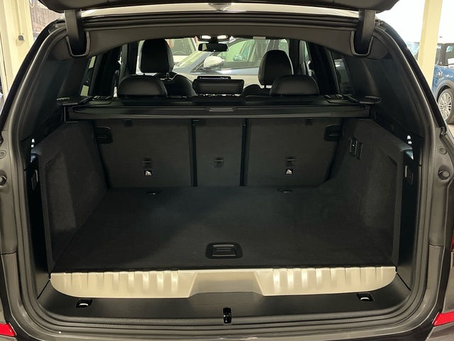 BMW X3 xDrive30e color Gris. Año 2021. 215KW(292CV). Híbrido Electro/Gasolina. En concesionario Engasa S.A. de Valencia