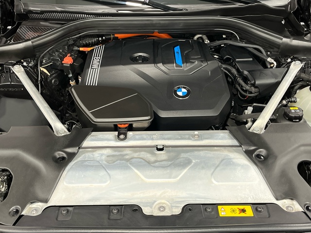 BMW X3 xDrive30e color Gris. Año 2021. 215KW(292CV). Híbrido Electro/Gasolina. En concesionario Engasa S.A. de Valencia