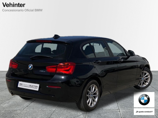 BMW Serie 1 116d color Negro. Año 2016. 85KW(116CV). Diésel. En concesionario Momentum S.A. de Madrid
