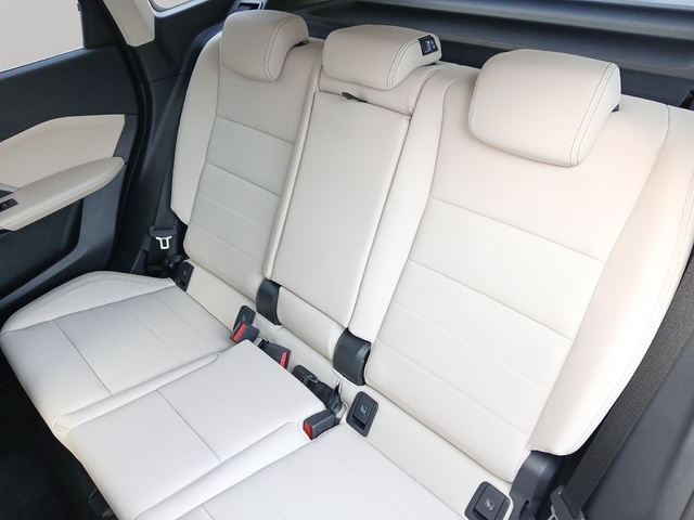 BMW X1 sDrive18d color Verde. Año 2024. 110KW(150CV). Diésel. En concesionario SAN JUAN Automoviles Fersan S.A. de Alicante