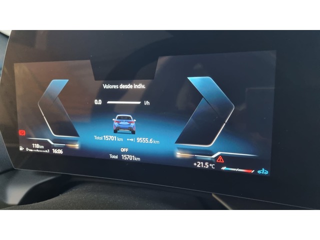 BMW Serie 1 120d color Azul. Año 2025. 120KW(163CV). Diésel. En concesionario FINESTRAT Automoviles Fersan, S.A. de Alicante