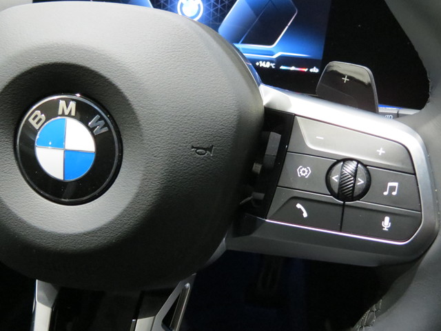 BMW Serie 1 120d color Azul. Año 2025. 120KW(163CV). Diésel. En concesionario FINESTRAT Automoviles Fersan, S.A. de Alicante