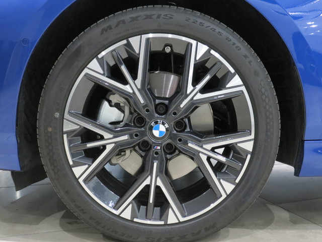 BMW Serie 1 120d color Azul. Año 2025. 120KW(163CV). Diésel. En concesionario FINESTRAT Automoviles Fersan, S.A. de Alicante