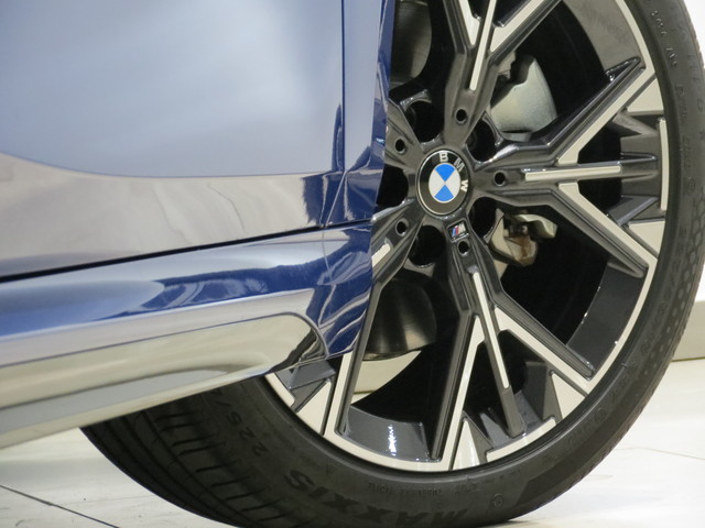 BMW Serie 1 120d color Azul. Año 2025. 120KW(163CV). Diésel. En concesionario FINESTRAT Automoviles Fersan, S.A. de Alicante