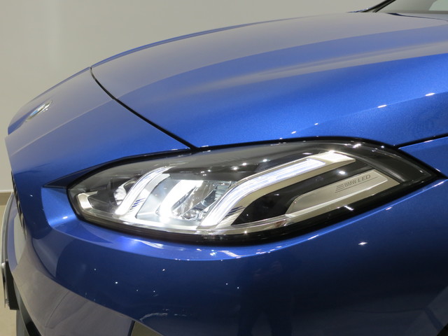 BMW Serie 1 120d color Azul. Año 2025. 120KW(163CV). Diésel. En concesionario FINESTRAT Automoviles Fersan, S.A. de Alicante