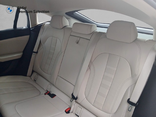 BMW X6 xDrive30d color Marrón. Año 2020. 210KW(286CV). Diésel. En concesionario Adler Motor S.L. TOLEDO de Toledo