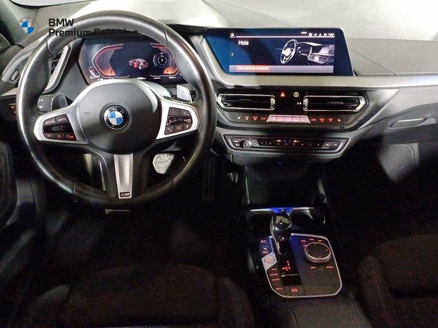 BMW Serie 1 118d color Blanco. Año 2024. 110KW(150CV). Diésel. En concesionario Marmotor de Las Palmas