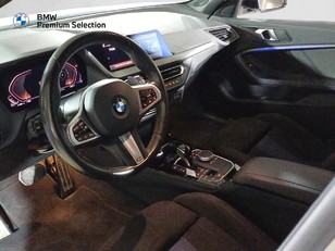 BMW Serie 1 118d color Blanco. Año 2024. 110KW(150CV). Diésel. En concesionario Marmotor de Las Palmas