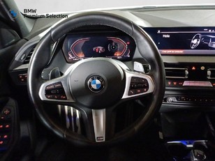 BMW Serie 1 118d color Blanco. Año 2024. 110KW(150CV). Diésel. En concesionario Marmotor de Las Palmas