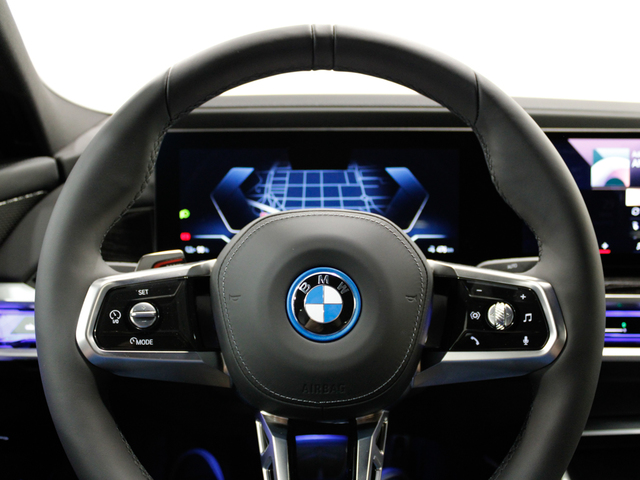 BMW i7 xDrive60 color Negro. Año 2025. 400KW(544CV). Eléctrico. En concesionario Barcelona Premium -- GRAN VIA de Barcelona
