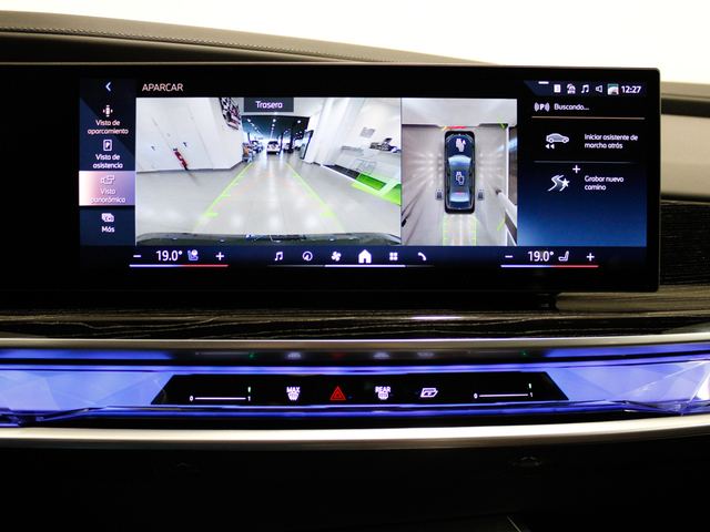 BMW i7 xDrive60 color Negro. Año 2025. 400KW(544CV). Eléctrico. En concesionario Barcelona Premium -- GRAN VIA de Barcelona