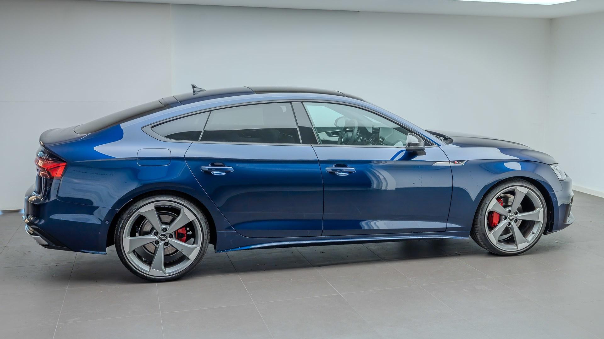 Black line 40 TFSI 150 kW (204 CV) S tronic