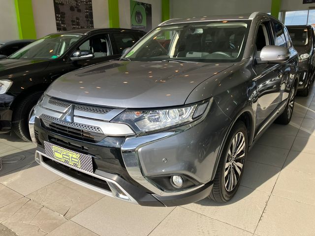 Mitsubishi Outlander 200 MPI Motion 2WD CVT 110 kW (150 CV)