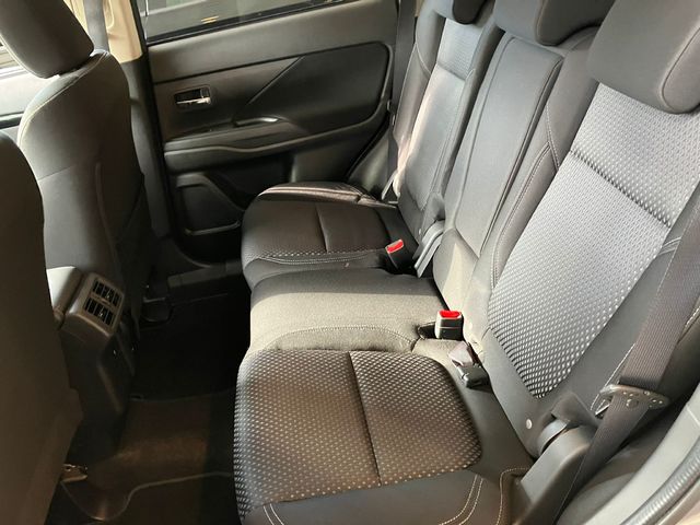 Mitsubishi Outlander 200 MPI Motion 2WD CVT 110 kW (150 CV)