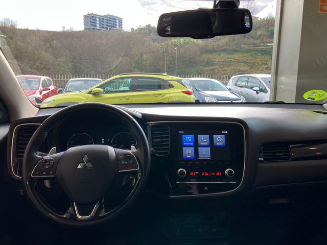 Mitsubishi Outlander 200 MPI Motion 2WD CVT 110 kW (150 CV)