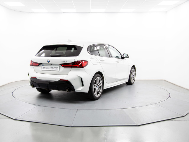BMW Serie 1 118d color Blanco. Año 2024. 110KW(150CV). Diésel. En concesionario Móvil Begar Alicante de Alicante