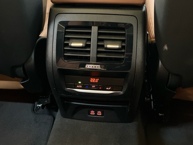 BMW X3 M40i color Negro. Año 2020. 260KW(354CV). Gasolina. En concesionario Proa Premium Palma de Baleares
