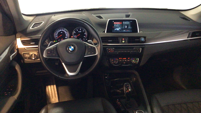 BMW X1 sDrive18d color Gris. Año 2019. 110KW(150CV). Diésel. En concesionario BYmyCAR Madrid - Alcalá de Madrid